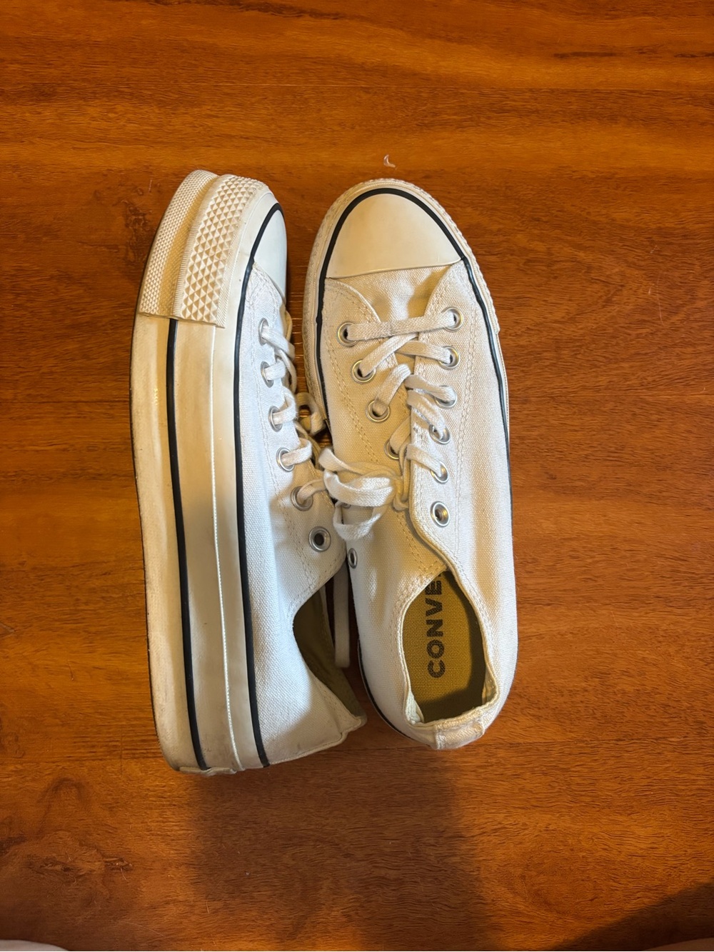 Platform Converse White Platform Chuck Taylor Low Top Sneakers